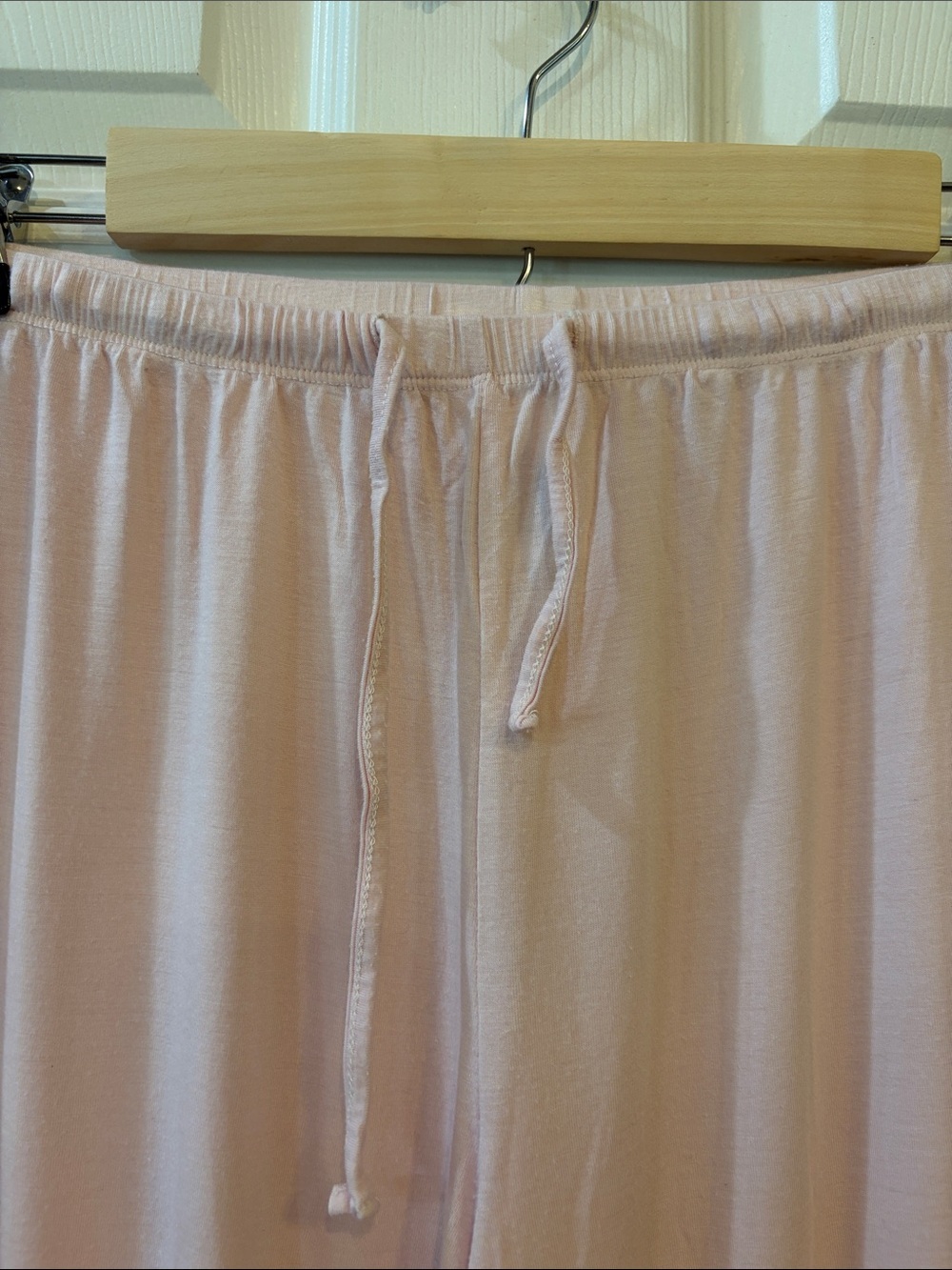 Barefoot Dreams Light Pink Long-Sleeve Pajama Set with Contrast Trim - Picture 4 of 8